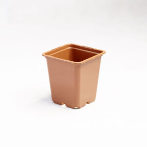 Blumentopf aus Plastik, viereckig terrakot 9x9x10 cm – 0.5 l