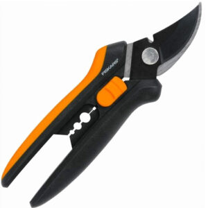 Fiskars SP14 Gartenschere – für Blumen 1 St.